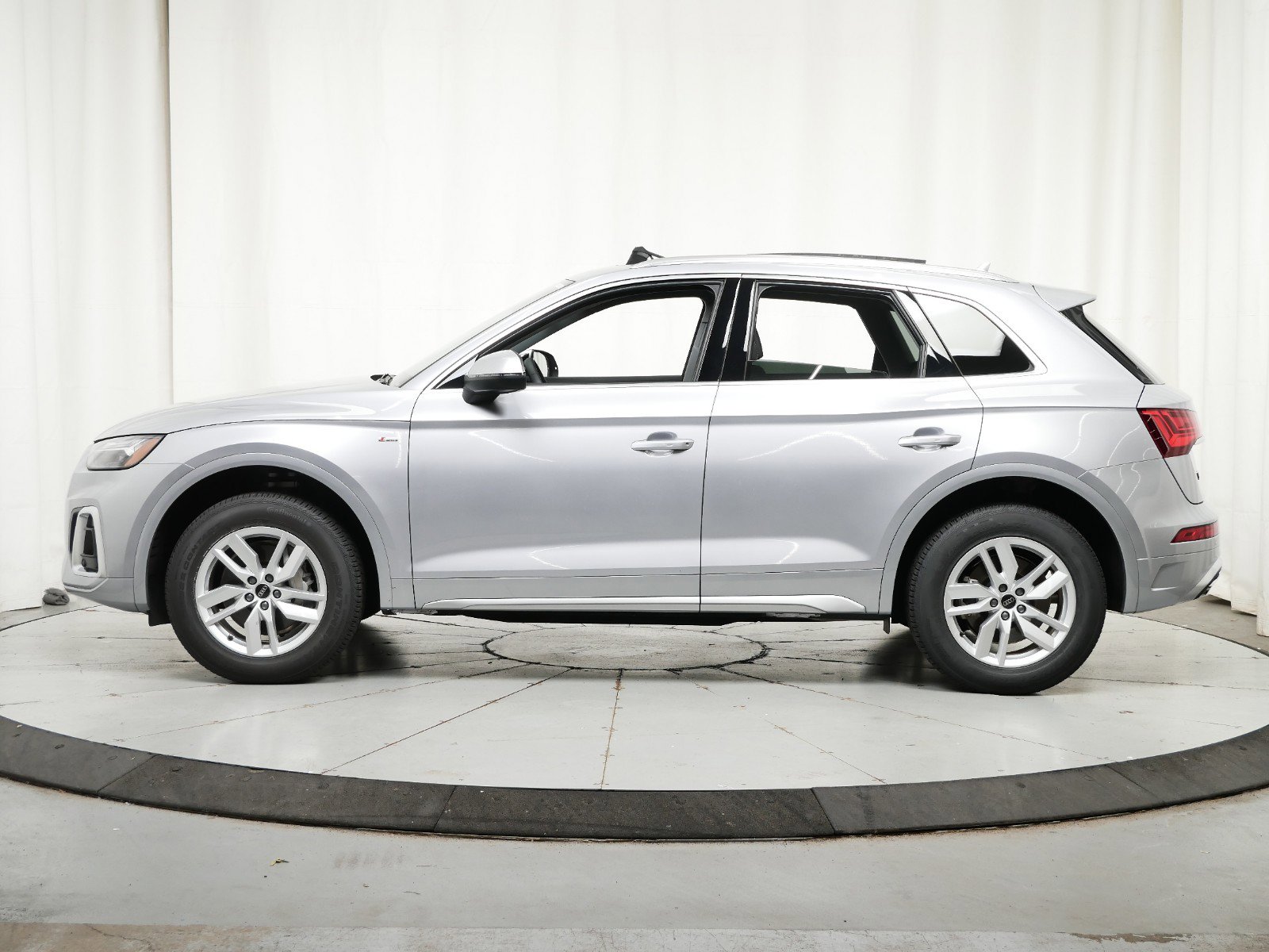 2024 Audi Q5 e Premium 3