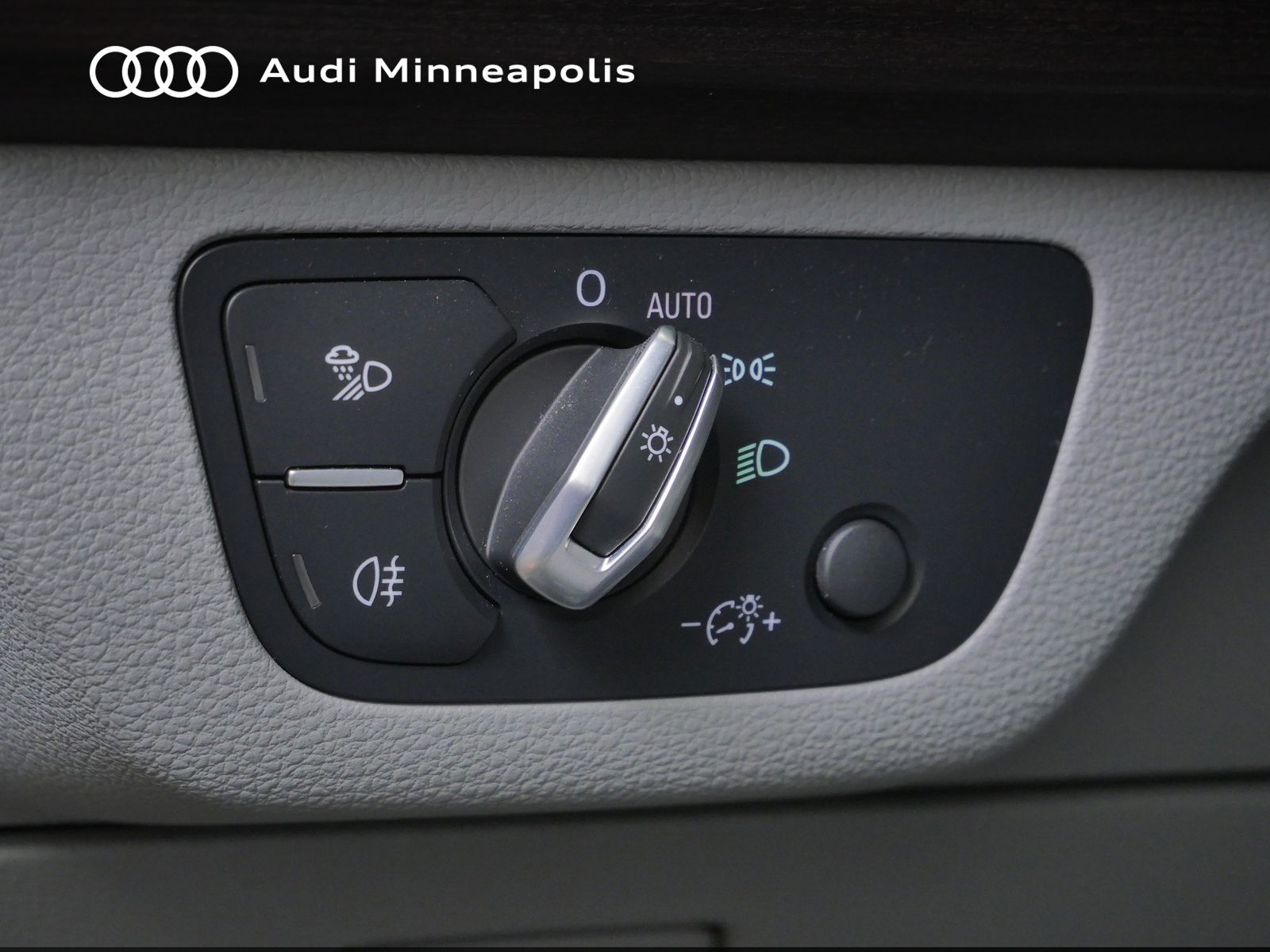 Thumbnail: 2023 Audi Q5 - 20
