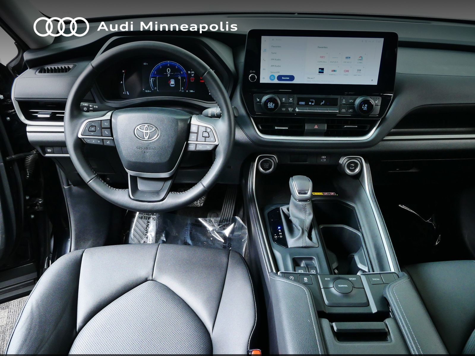 Thumbnail: 2024 Toyota Grand Highlander - 17