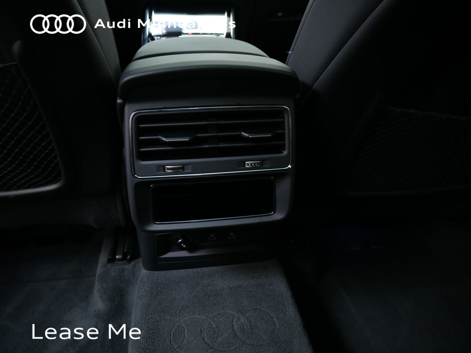 Thumbnail: 2025 Audi Q8 - 17