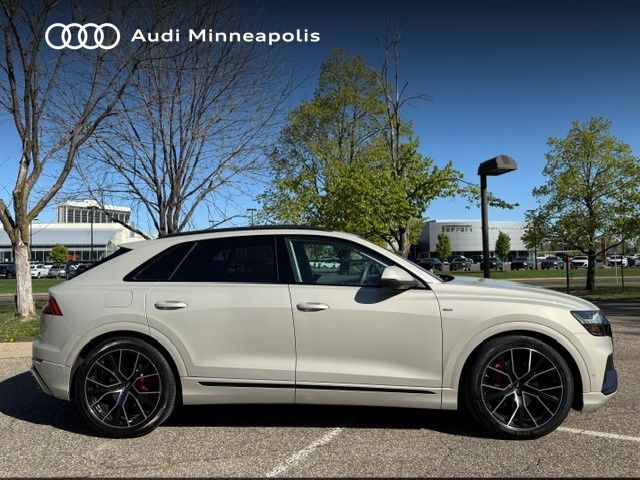 Thumbnail: 2023 Audi Q8 - 7