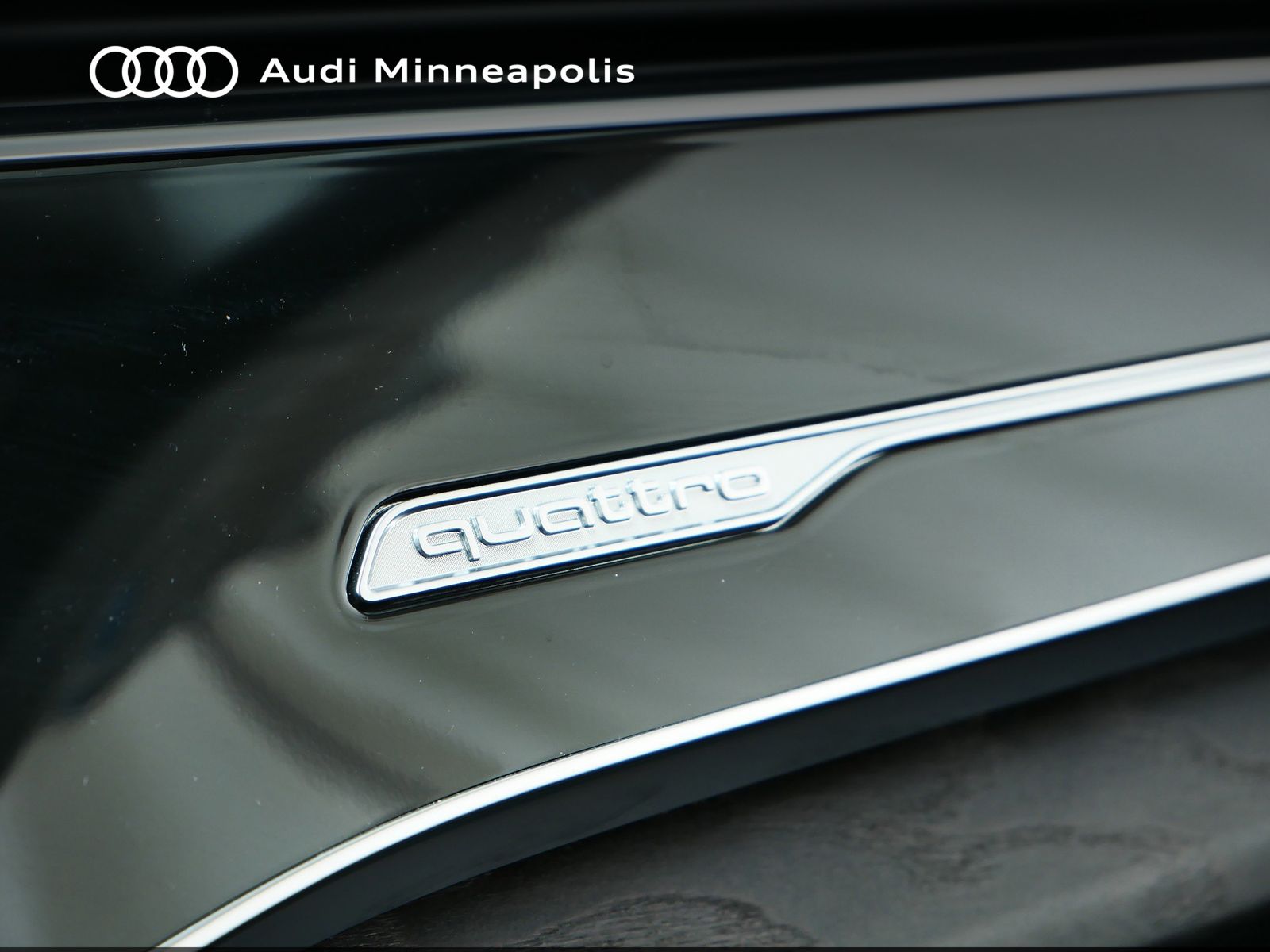 Thumbnail: 2023 Audi Q8 - 29
