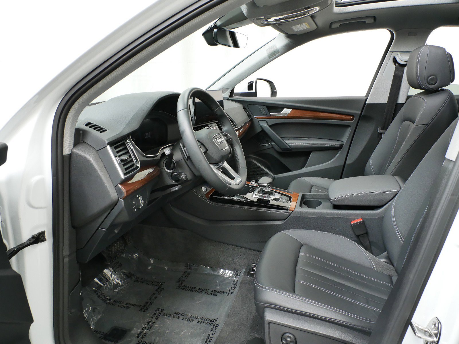 Certified 2023 Audi Q5 Premium Plus with VIN WA1EAAFY5P2154248 for sale in Minneapolis, Minnesota