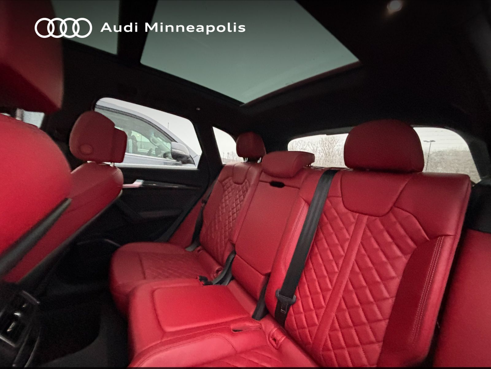 Thumbnail: 2019 Audi SQ5 - 14