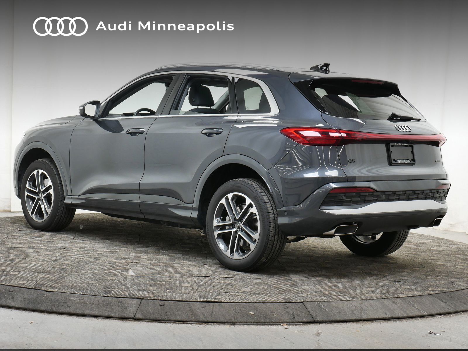 Thumbnail: 2025 Audi Q5 - 5