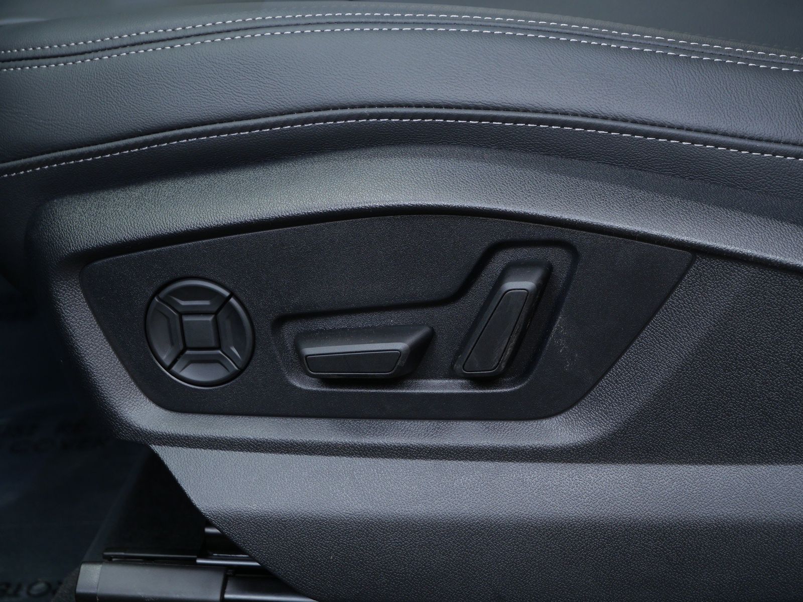 Thumbnail: 2026 Audi Q7 - 11