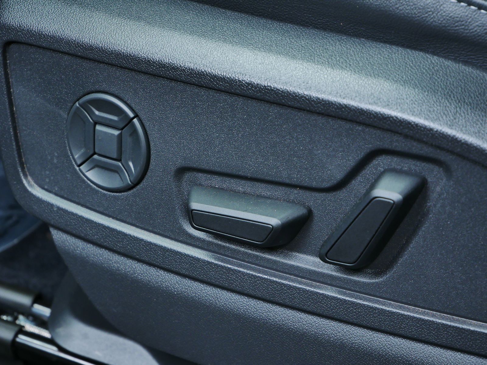 Thumbnail: 2025 Audi Q5 - 11