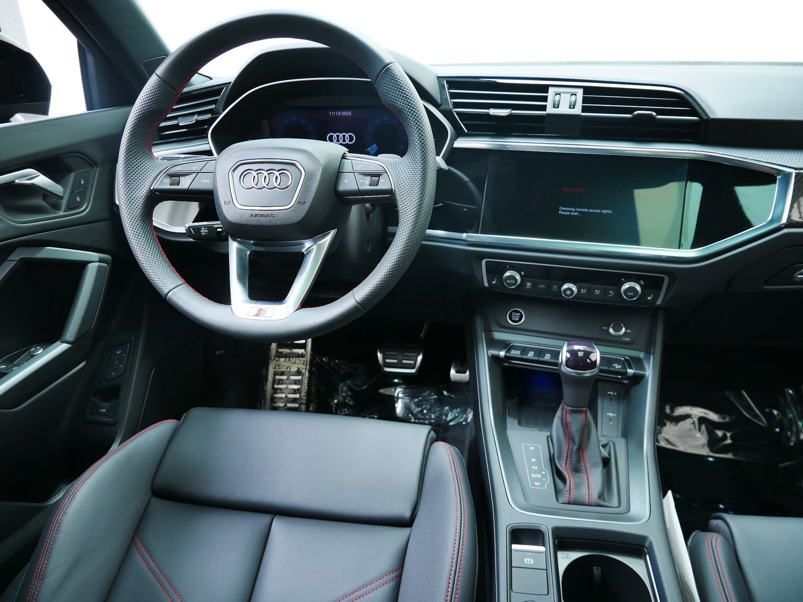 Thumbnail: 2025 Audi Q3 - 13