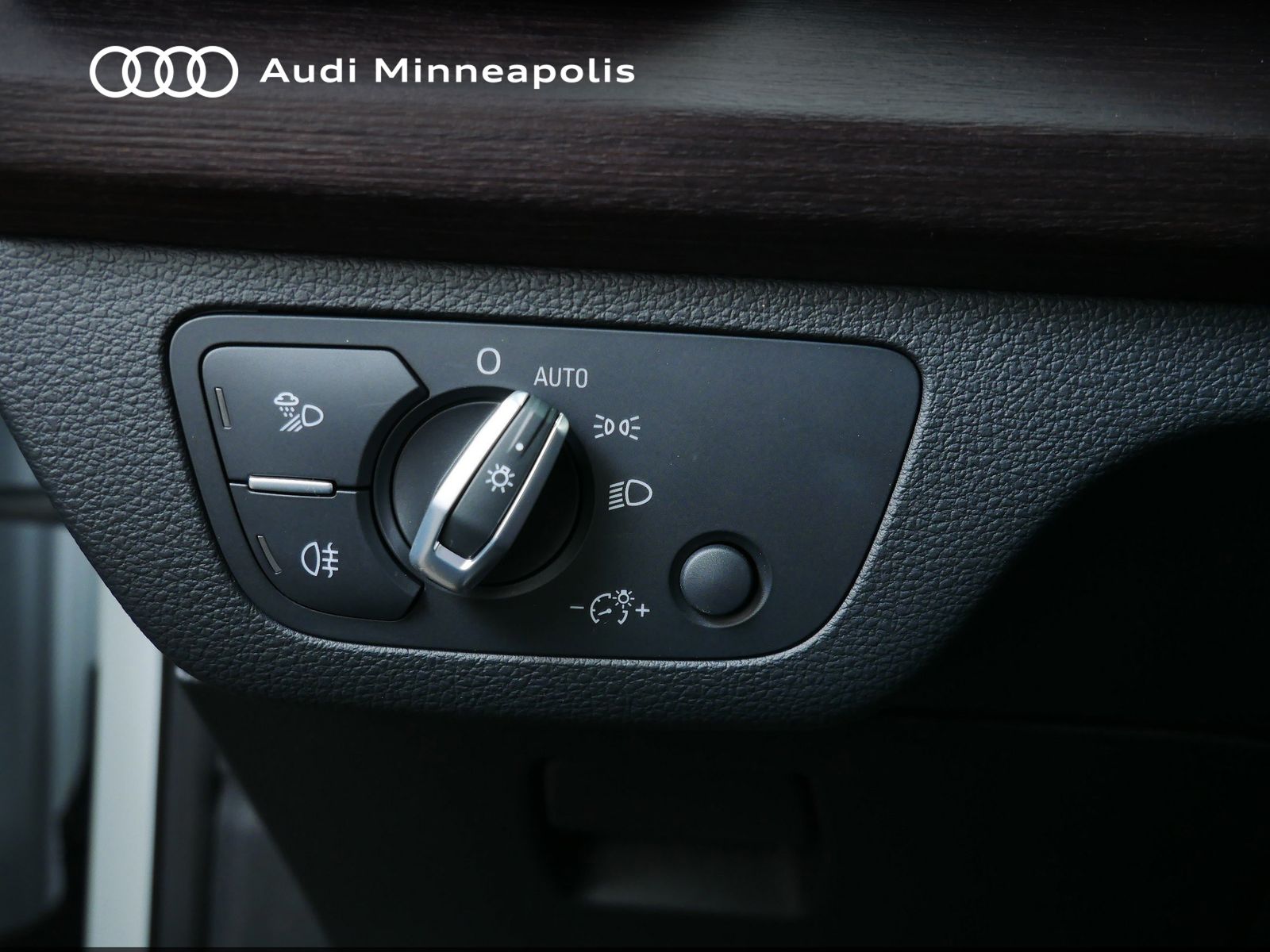 Thumbnail: 2023 Audi Q5 - 18