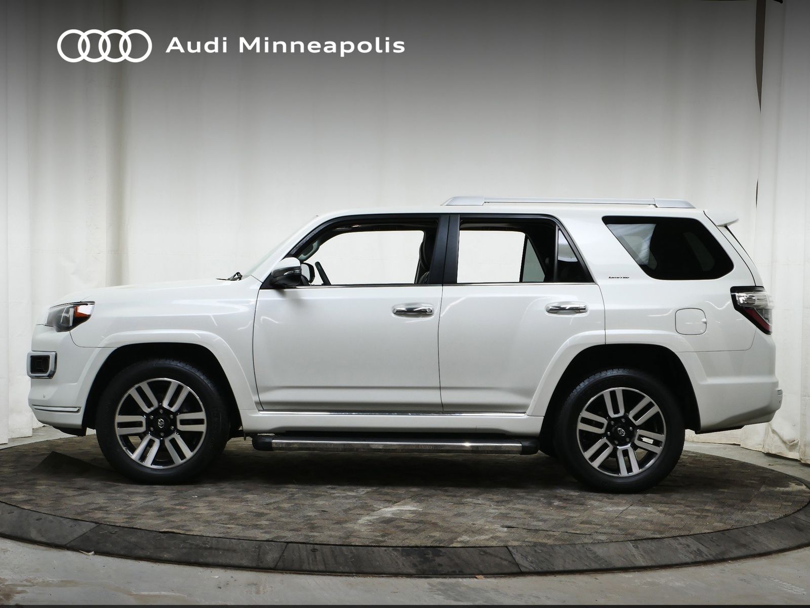 Thumbnail: 2019 Toyota 4Runner - 3