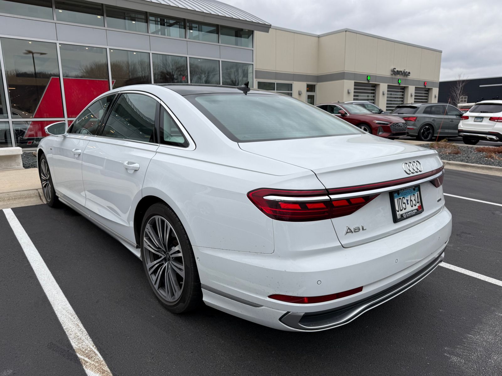 Thumbnail: 2022 Audi A8 - 7