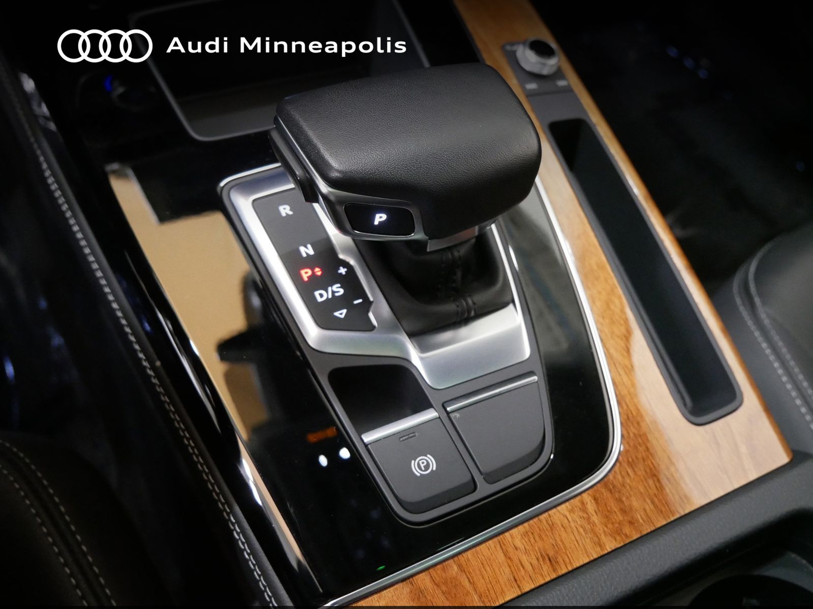 Thumbnail: 2023 Audi Q5 - 26