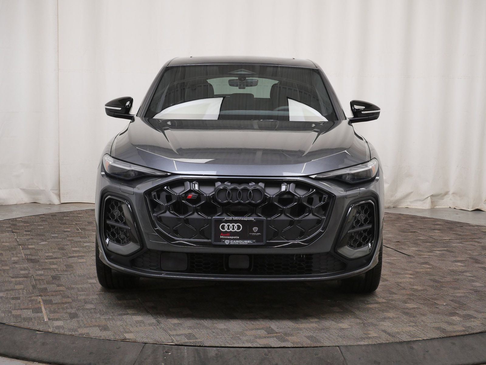 Thumbnail: 2026 Audi SQ5 - 9