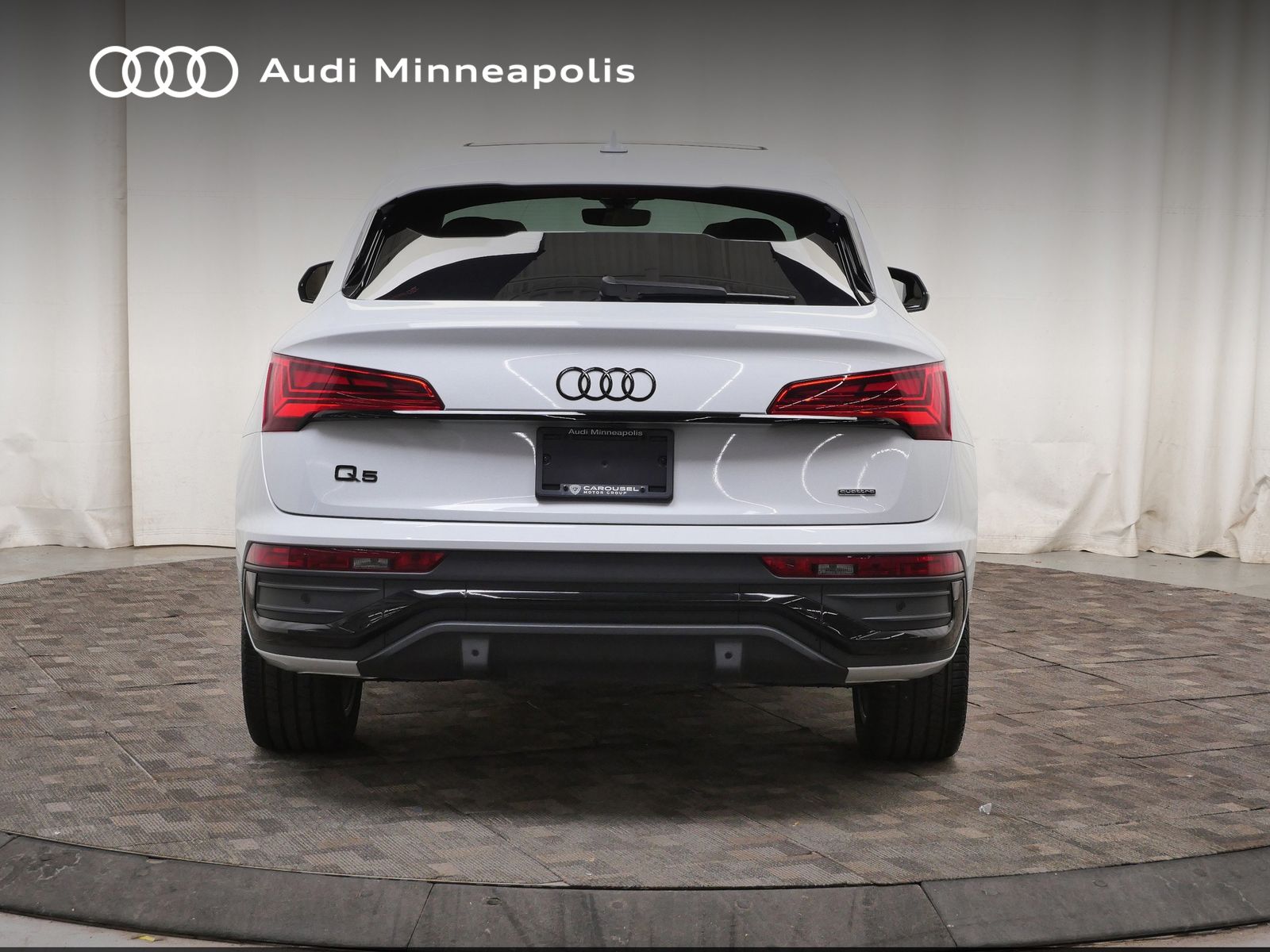 Thumbnail: 2023 Audi Q5 - 7