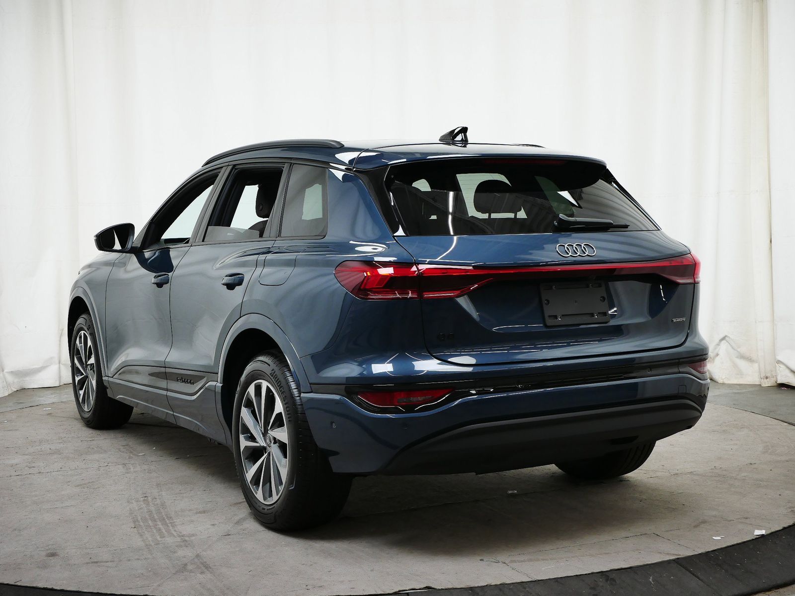 2025 Audi Q6 E-tron Premium photo 4