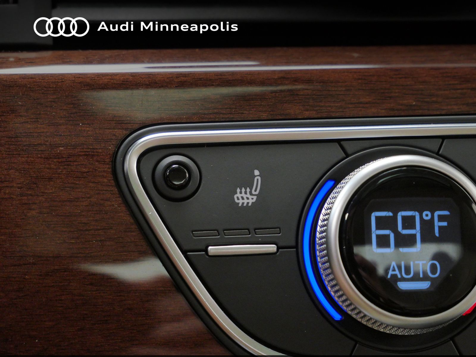 Thumbnail: 2023 Audi A4 - 32