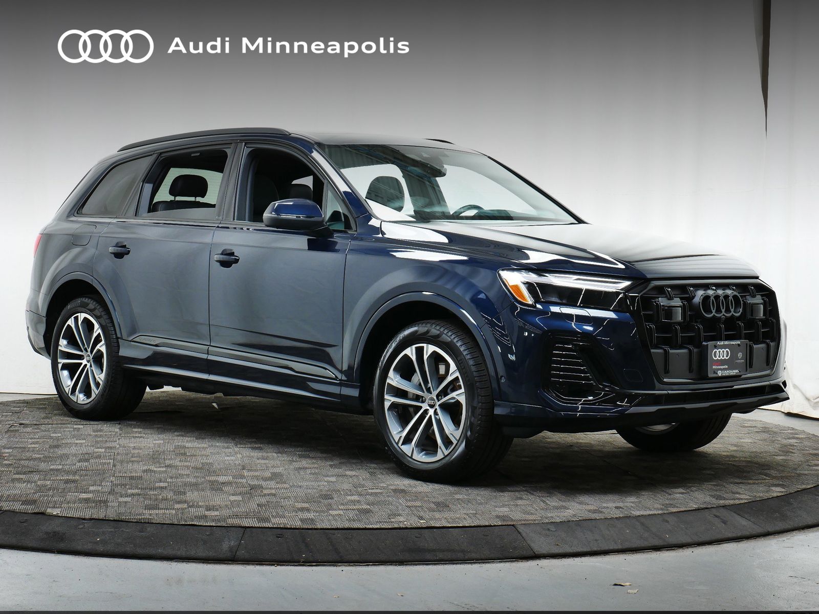 Thumbnail: 2025 Audi Q7 - 11
