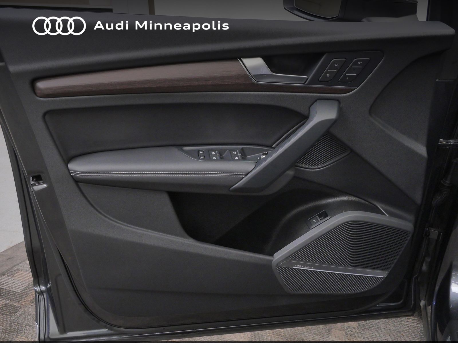 Thumbnail: 2023 Audi Q5 - 13
