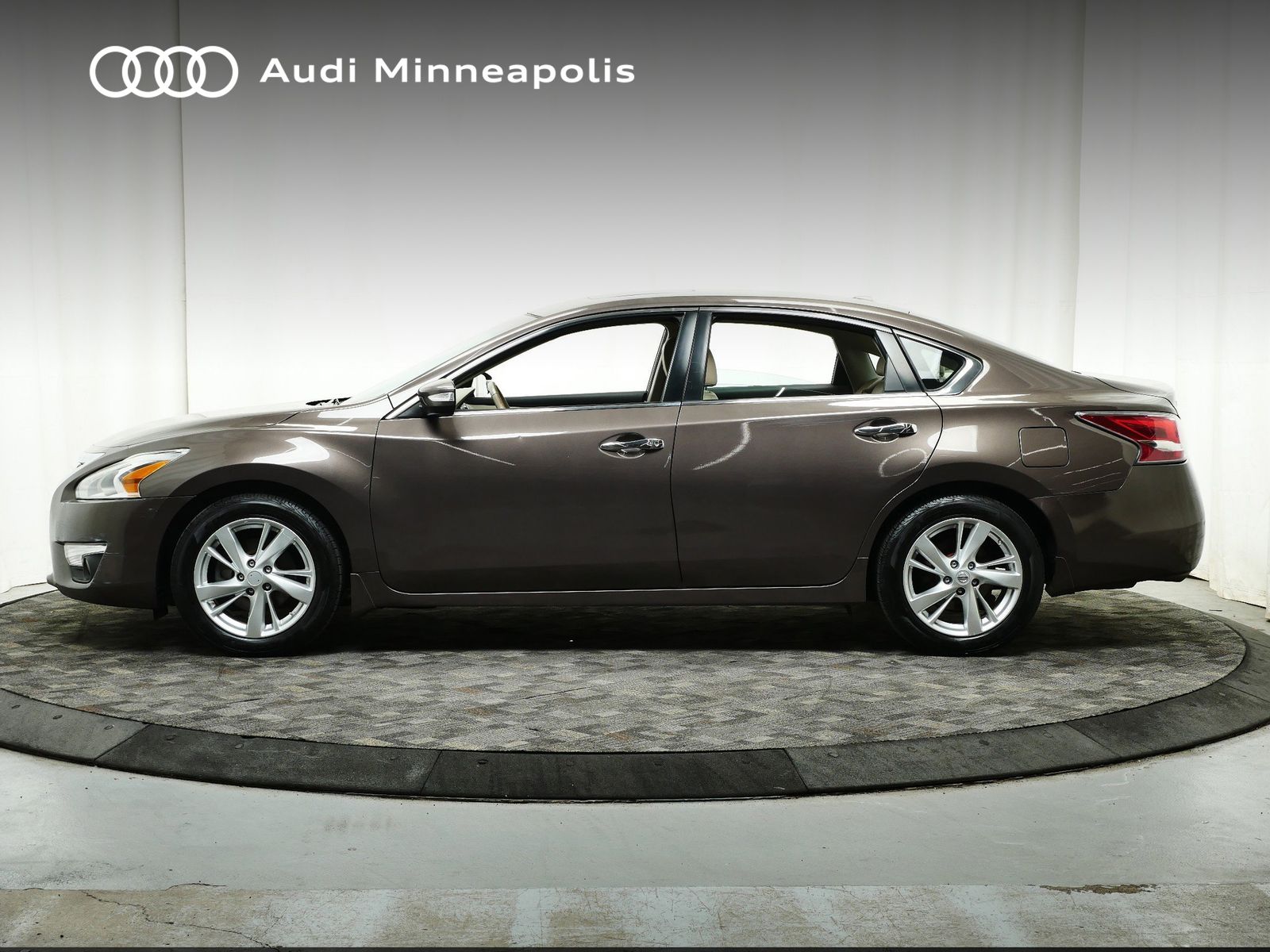 Thumbnail: 2014 Nissan Altima - 3