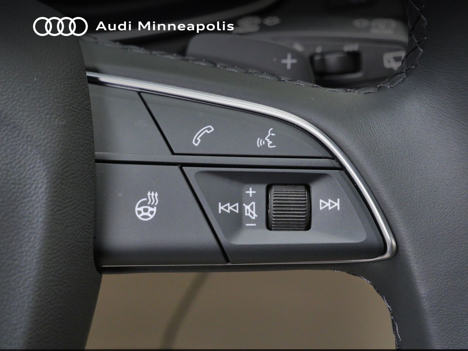 Thumbnail: 2023 Audi Q5 - 24