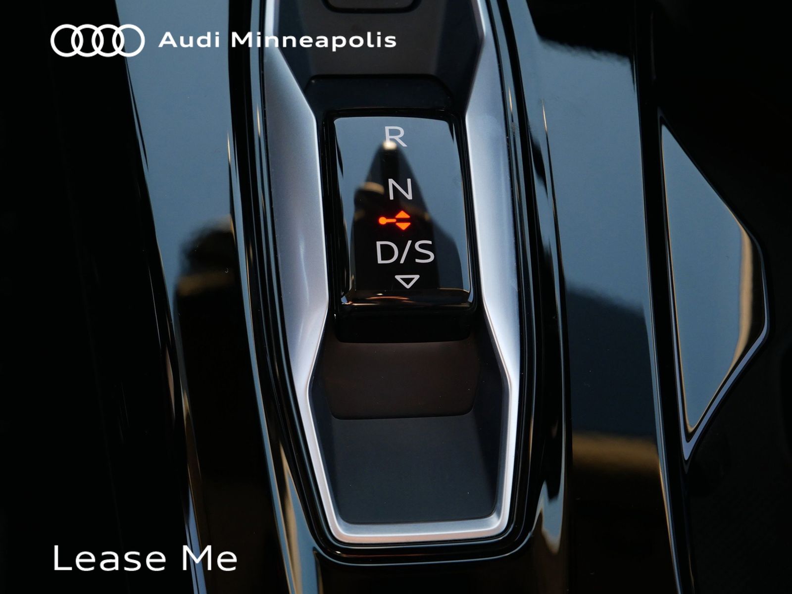 Thumbnail: 2025 Audi Q5 - 25