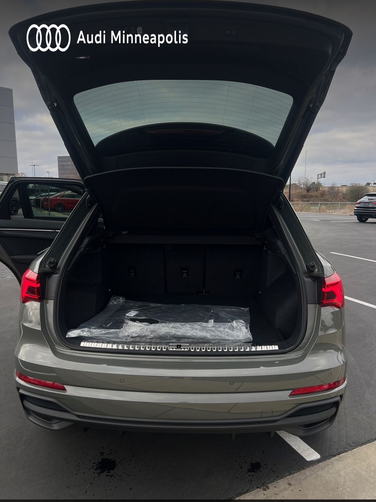 Thumbnail: 2025 Audi Q3 - 14