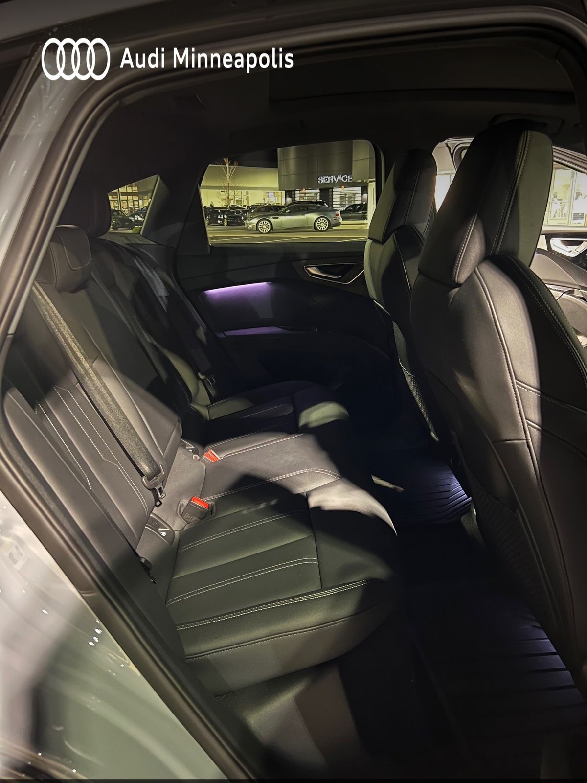 Thumbnail: 2023 Audi Q4 e-tron - 14