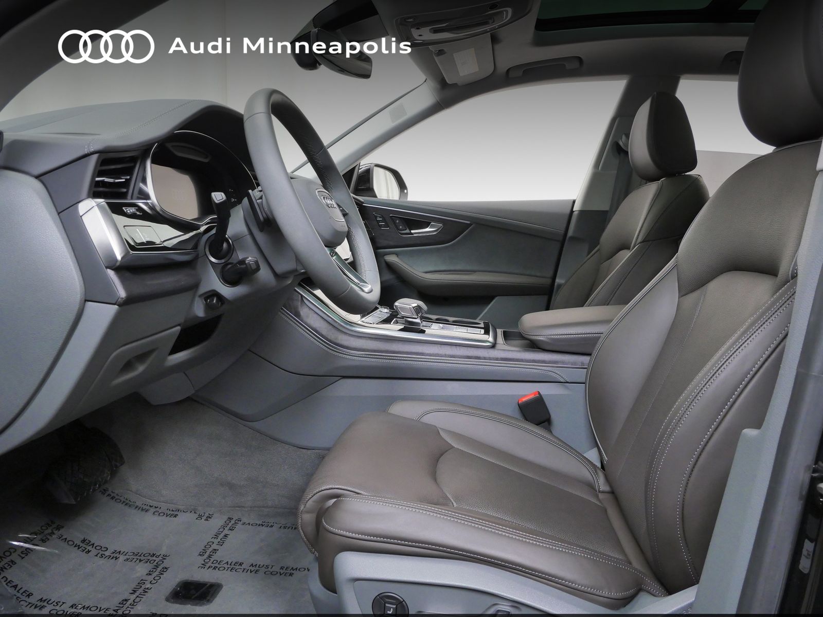 Thumbnail: 2023 Audi Q8 - 2