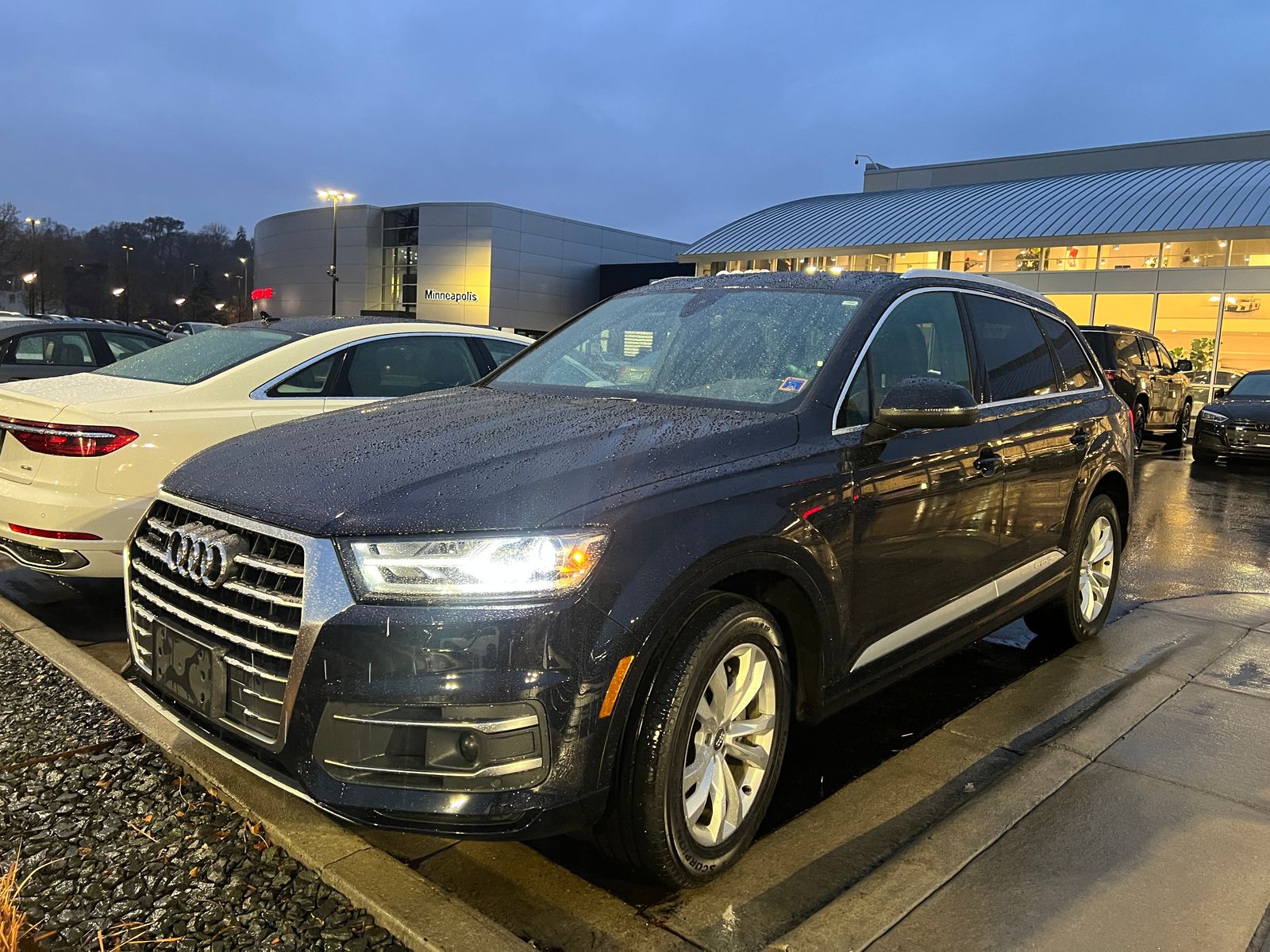 Thumbnail: 2018 Audi Q7 - 3