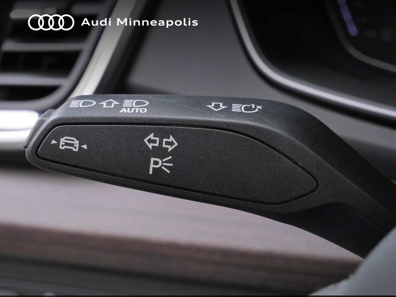 Thumbnail: 2023 Audi Q5 - 32