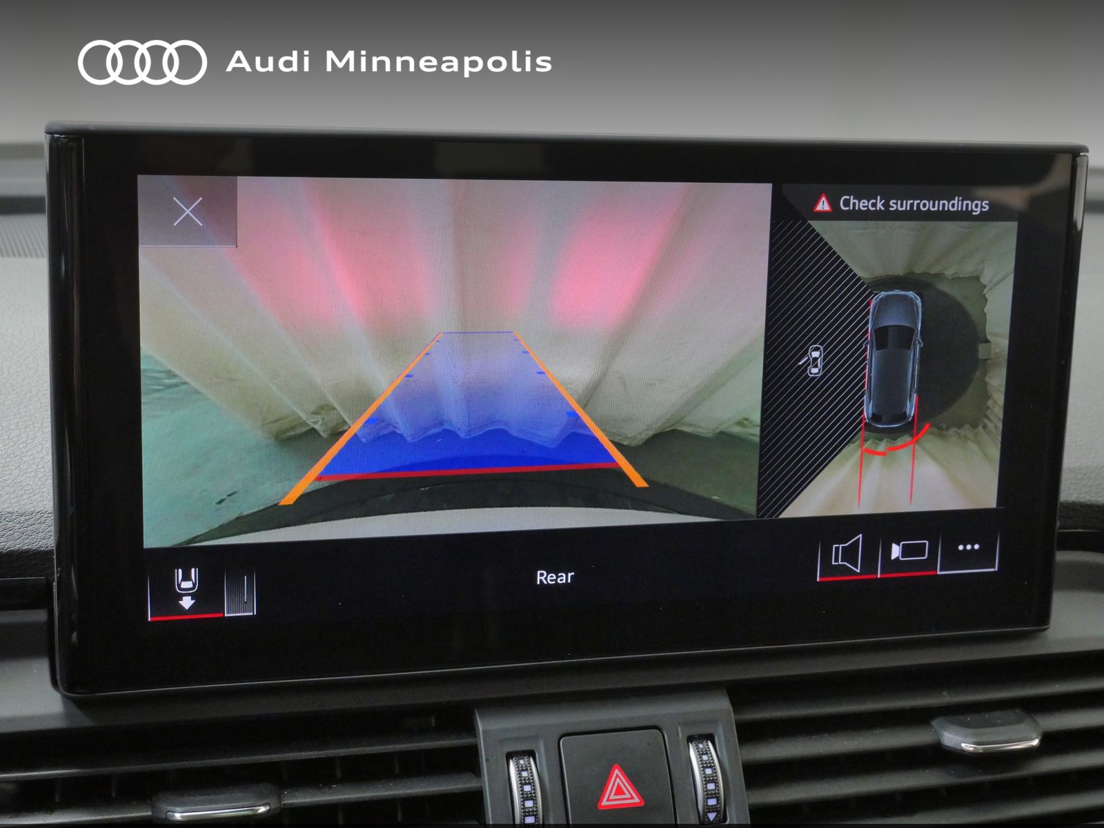 Thumbnail: 2023 Audi Q5 - 32