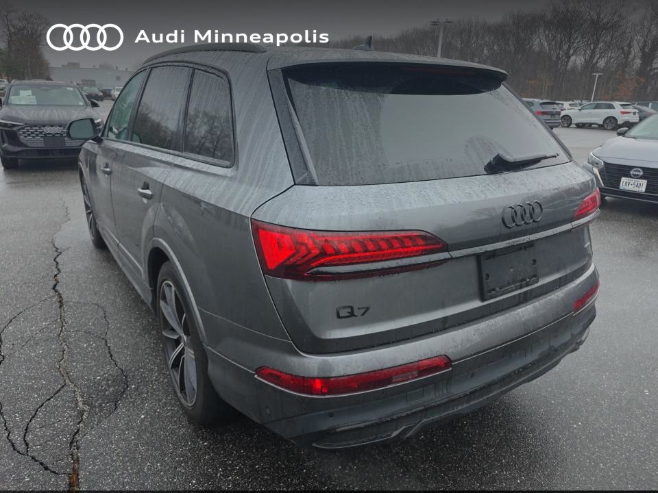 Thumbnail: 2023 Audi Q7 - 8