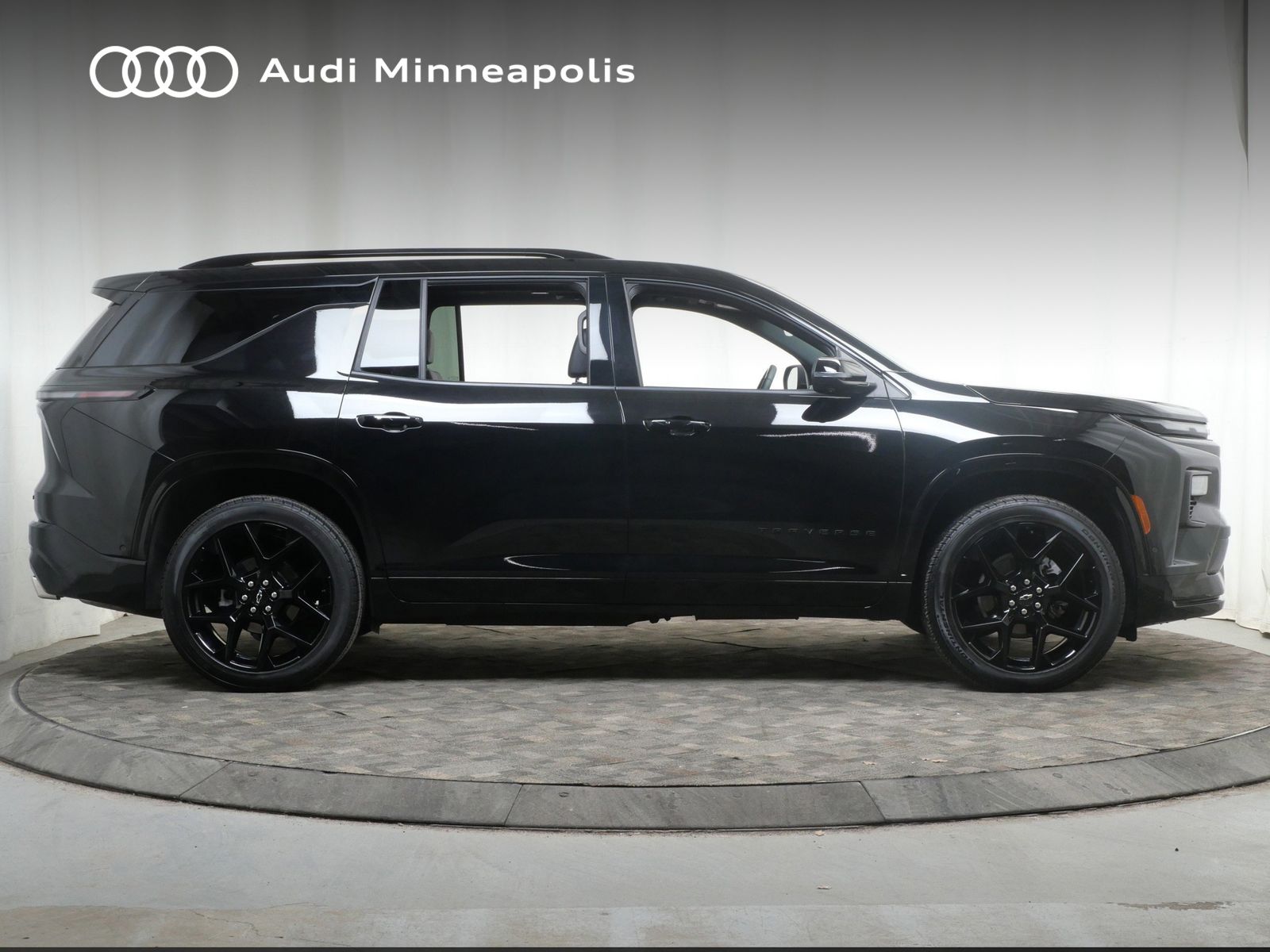 Thumbnail: 2024 Chevrolet Traverse - 9