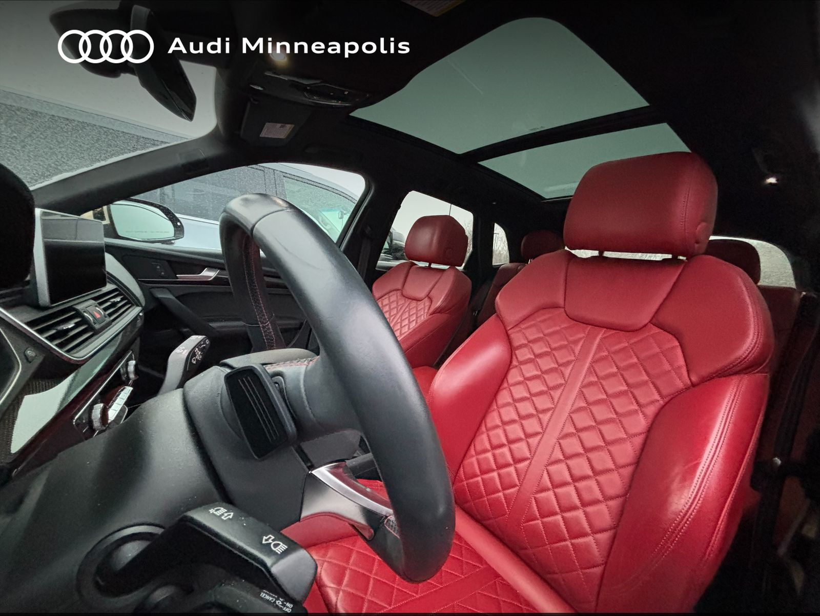 Thumbnail: 2019 Audi SQ5 - 2