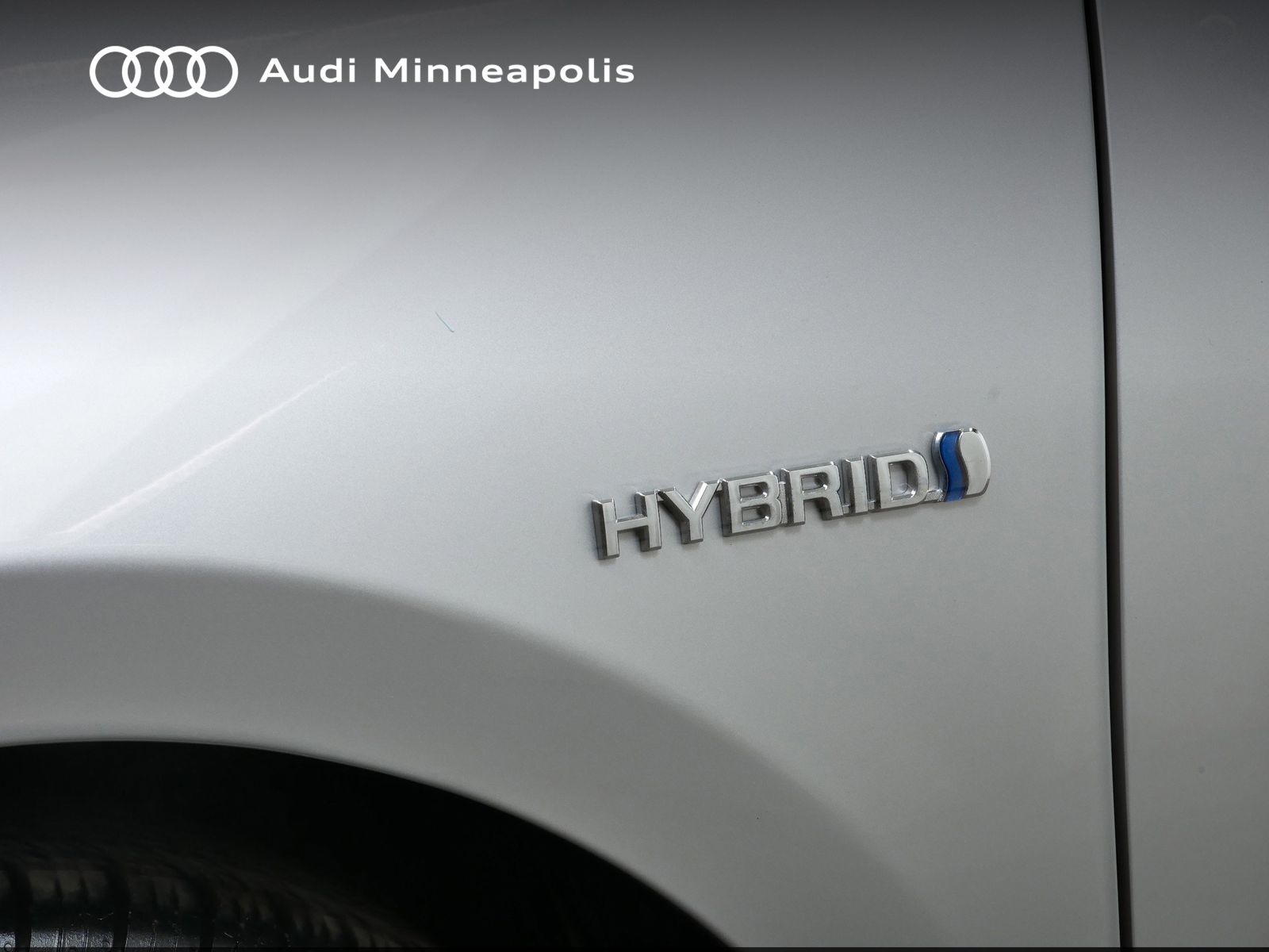 Thumbnail: 2015 Toyota Prius c - 10