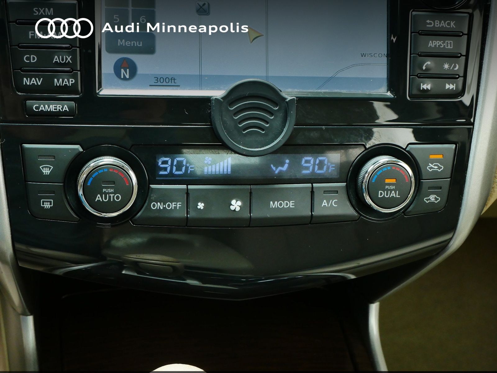 Thumbnail: 2014 Nissan Altima - 21