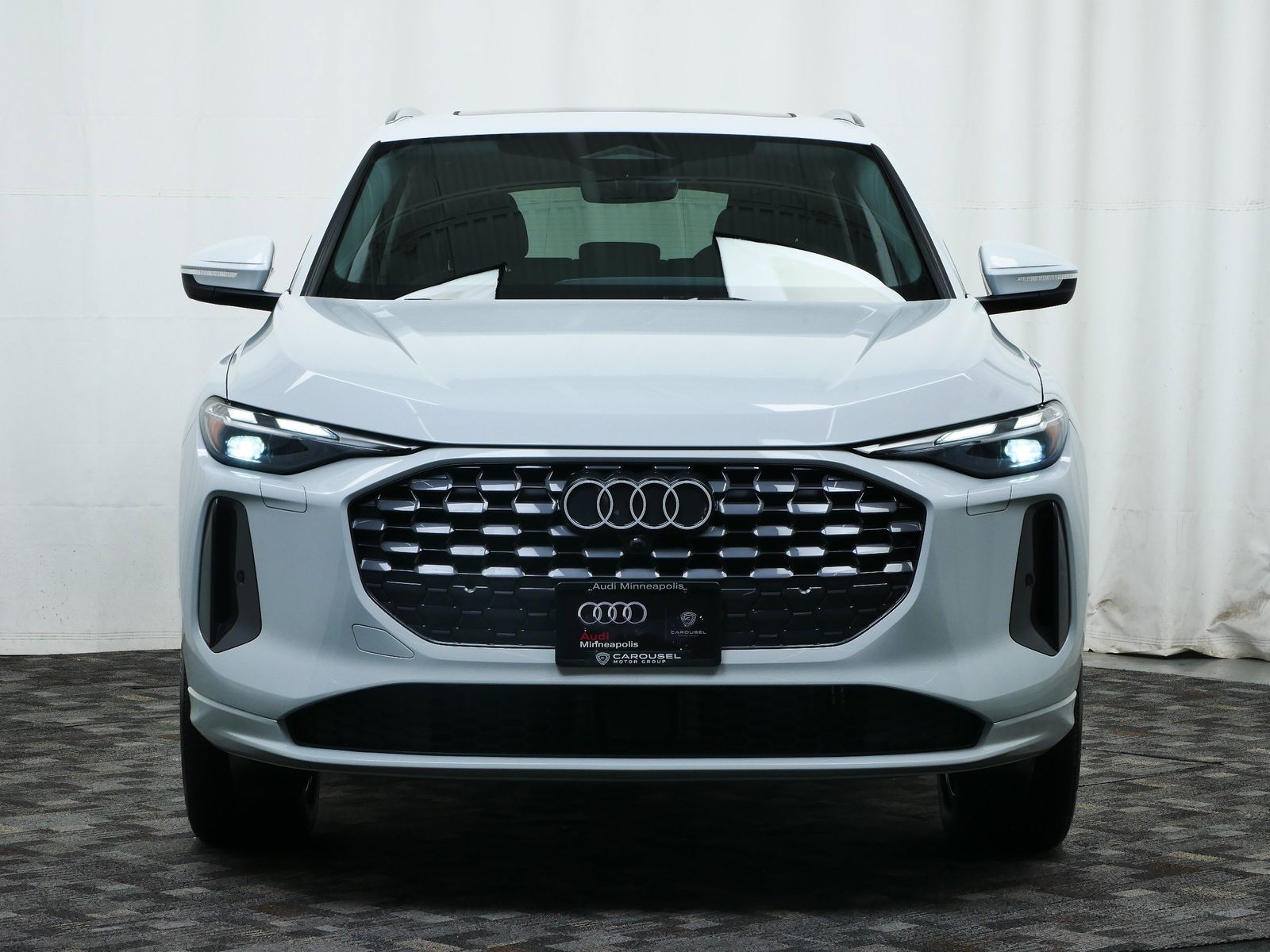 Thumbnail: 2025 Audi Q5 - 9