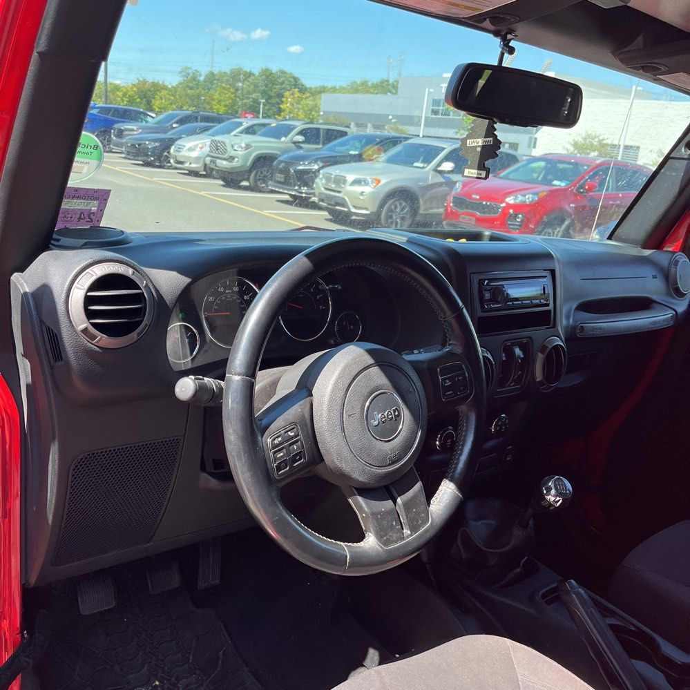 Thumbnail: 2015 Jeep Wrangler - 2