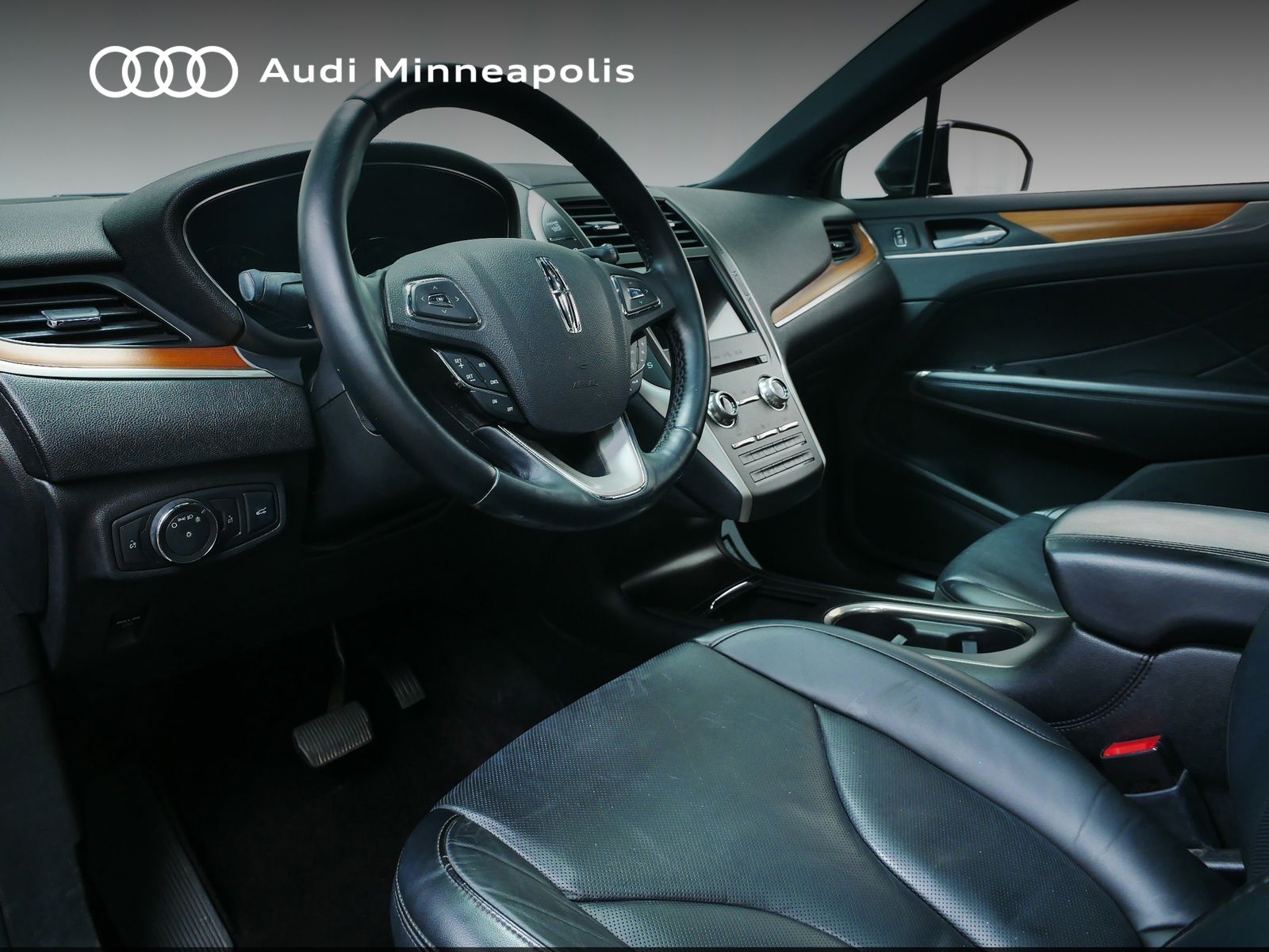 Thumbnail: 2017 Lincoln MKC - 2