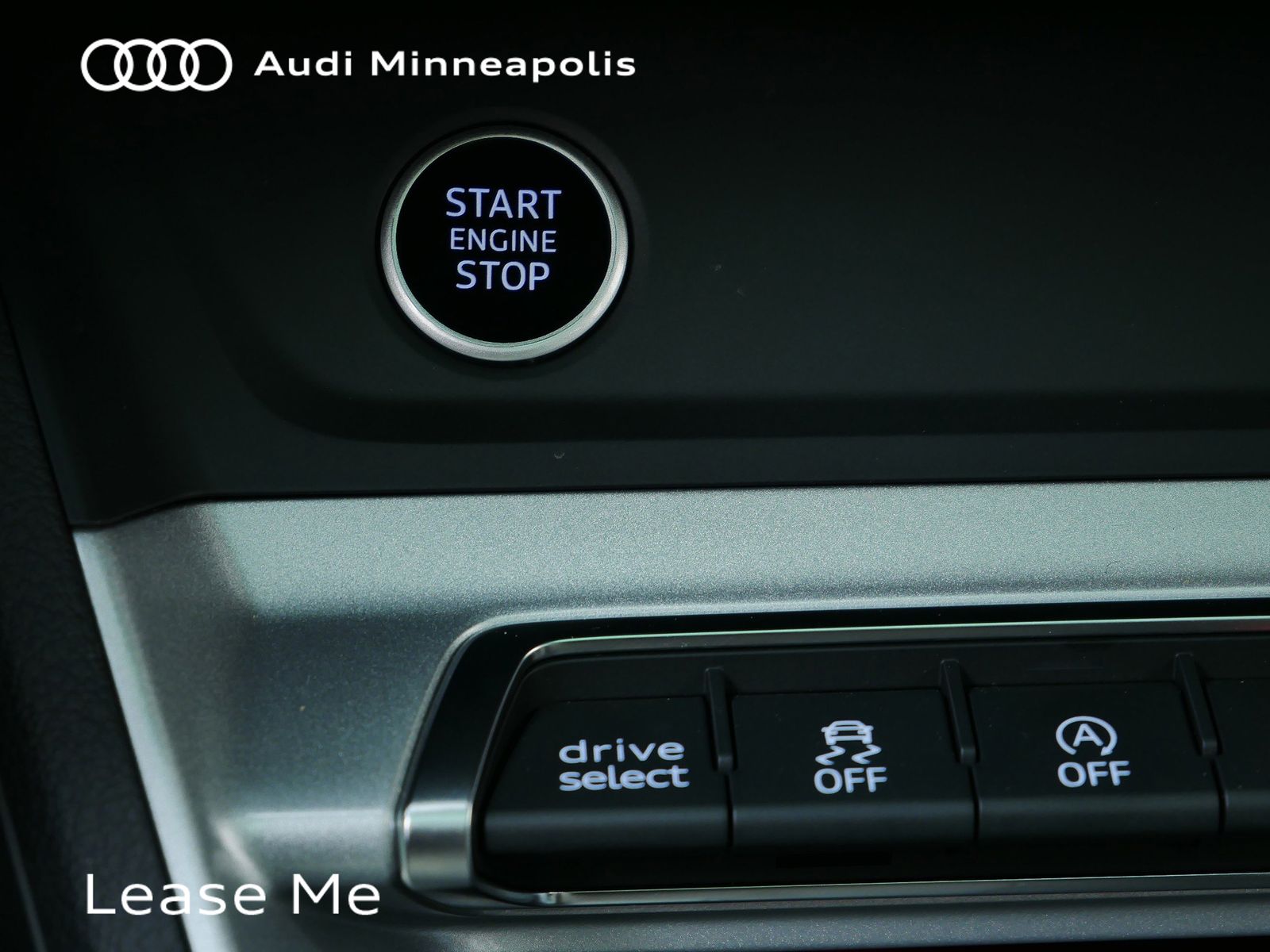 Thumbnail: 2025 Audi Q3 - 32