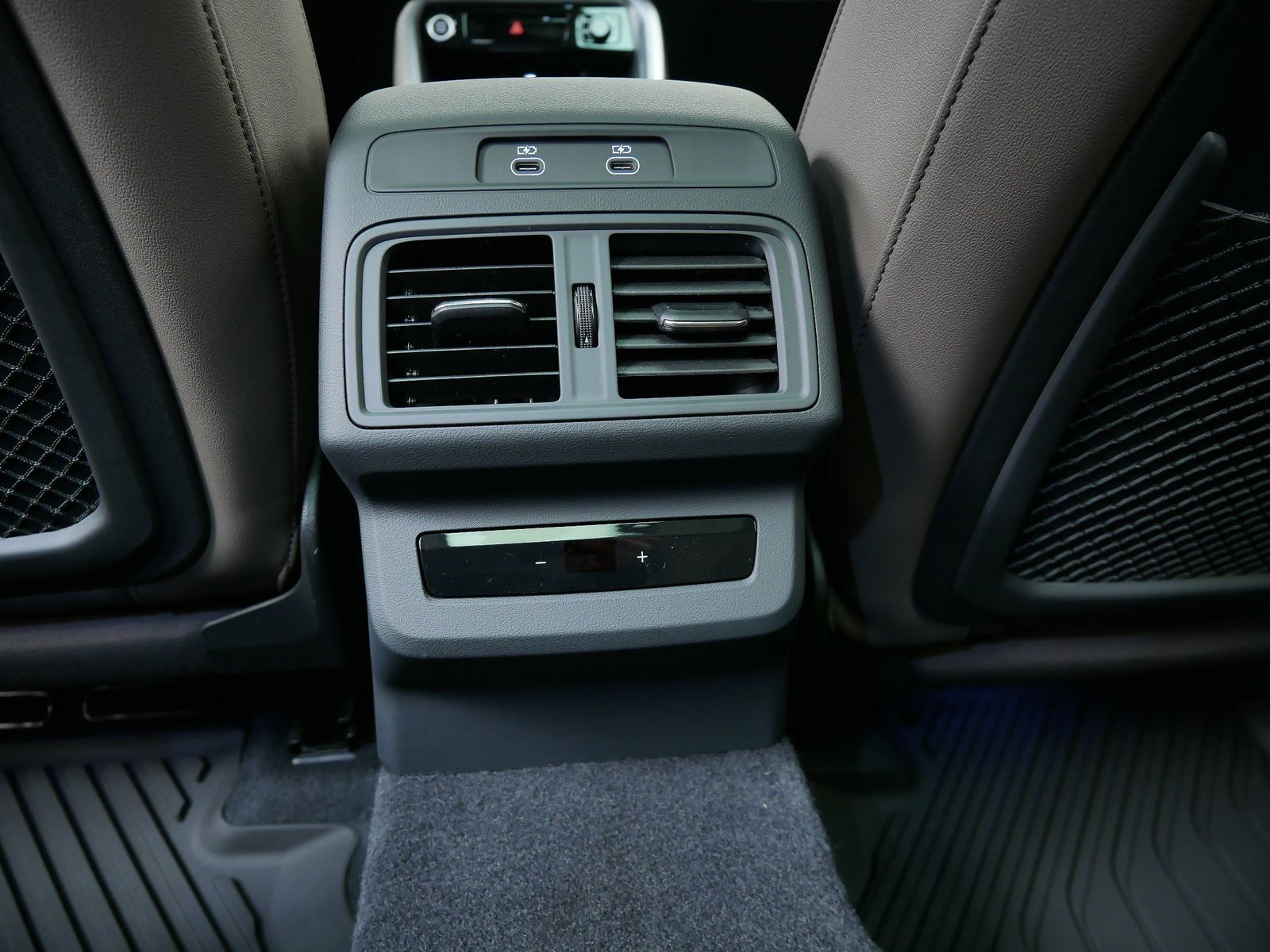 Thumbnail: 2025 Audi Q5 - 14