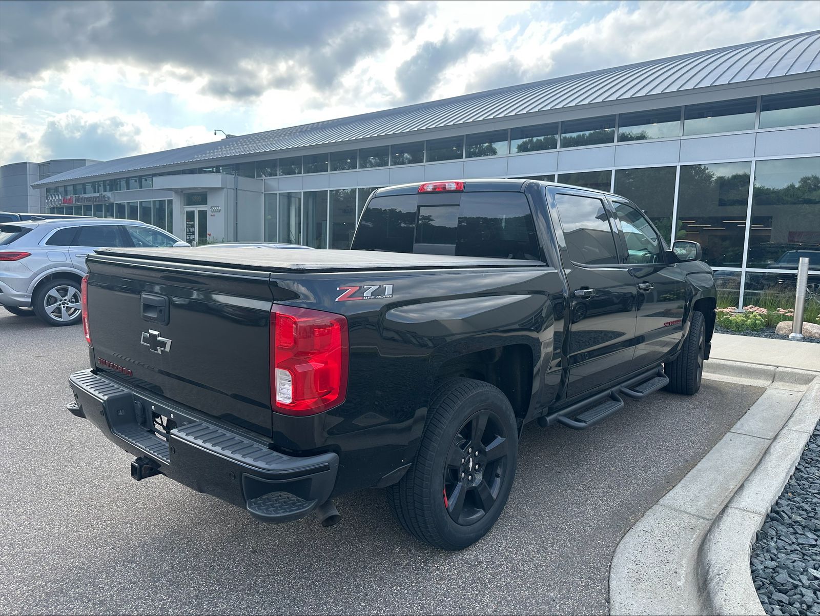 Thumbnail: 2018 Chevrolet Silverado 1500 - 4
