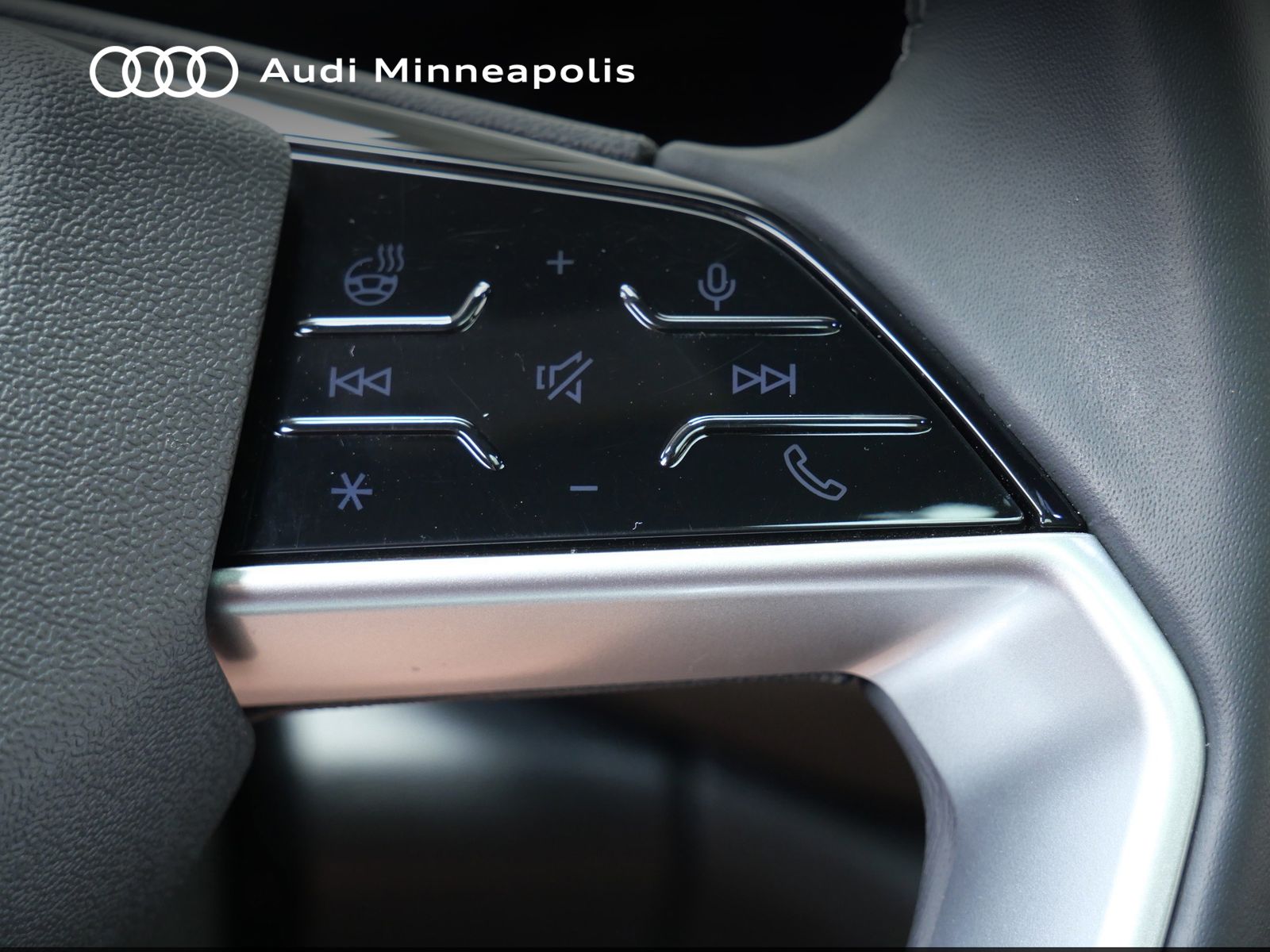 Thumbnail: 2025 Audi Q5 - 21