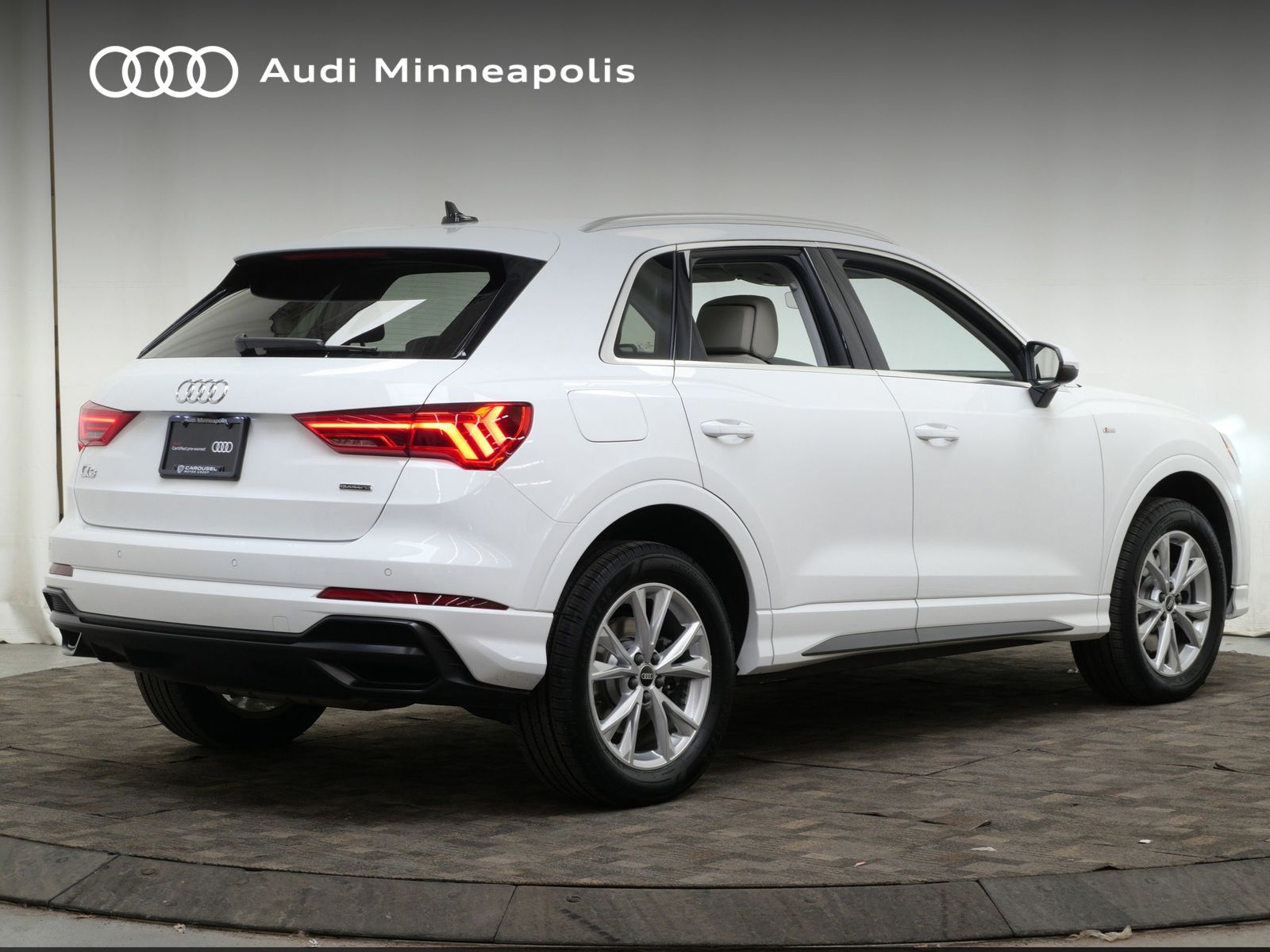 Thumbnail: 2021 Audi Q3 - 6