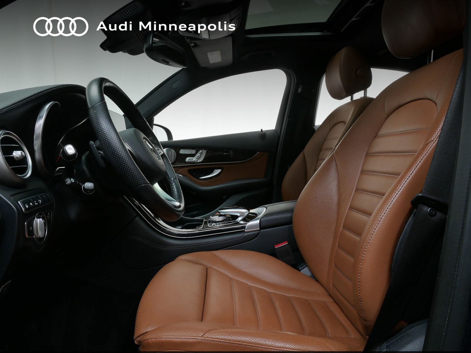 Thumbnail: 2019 Mercedes-Benz GLC - 2