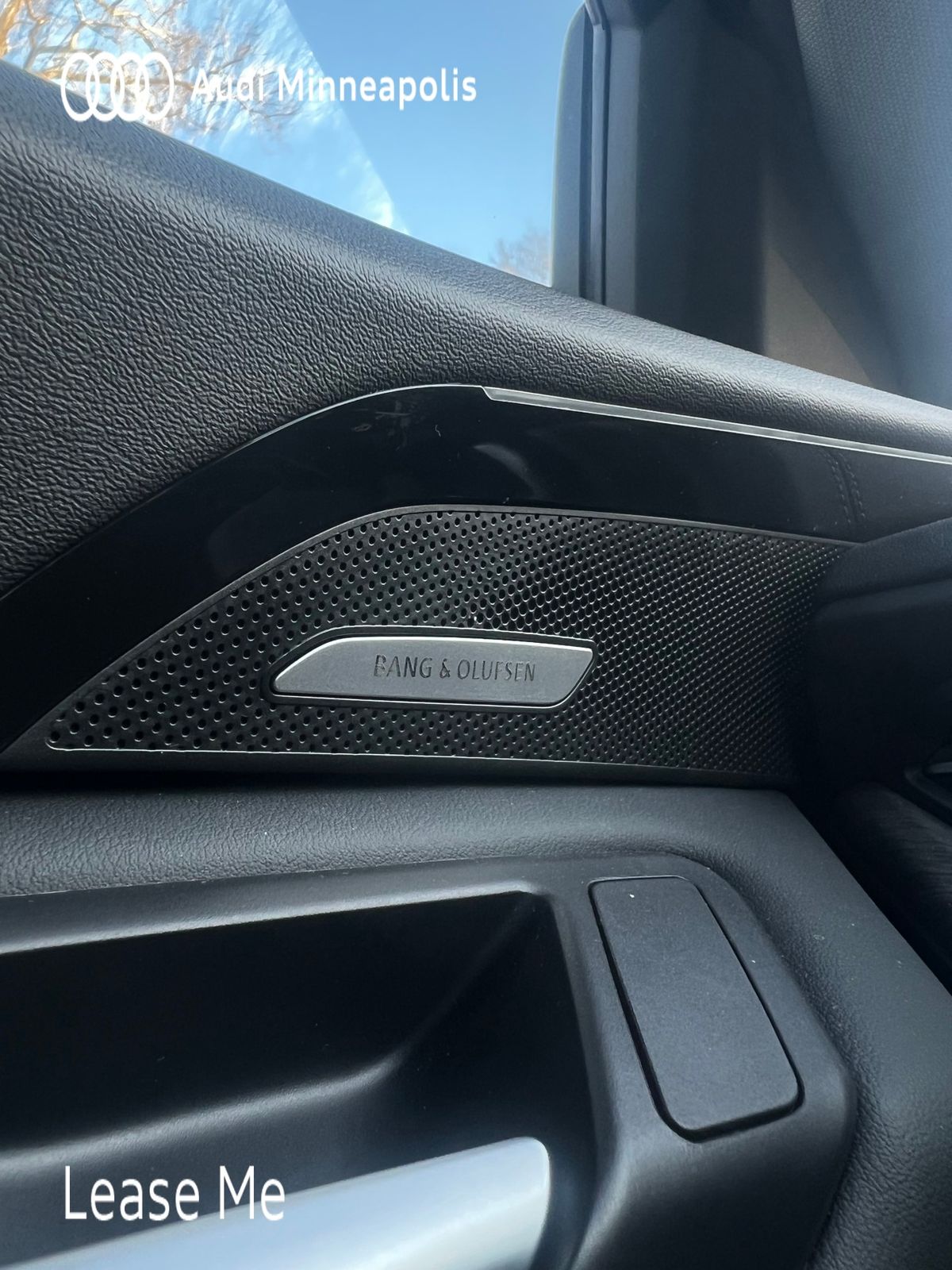 Thumbnail: 2025 Audi Q5 - 10