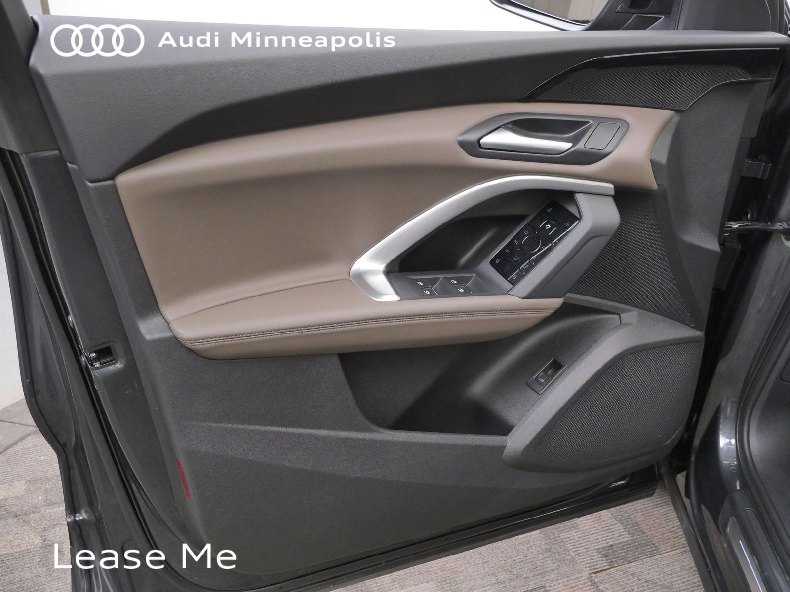 Thumbnail: 2025 Audi Q5 - 12