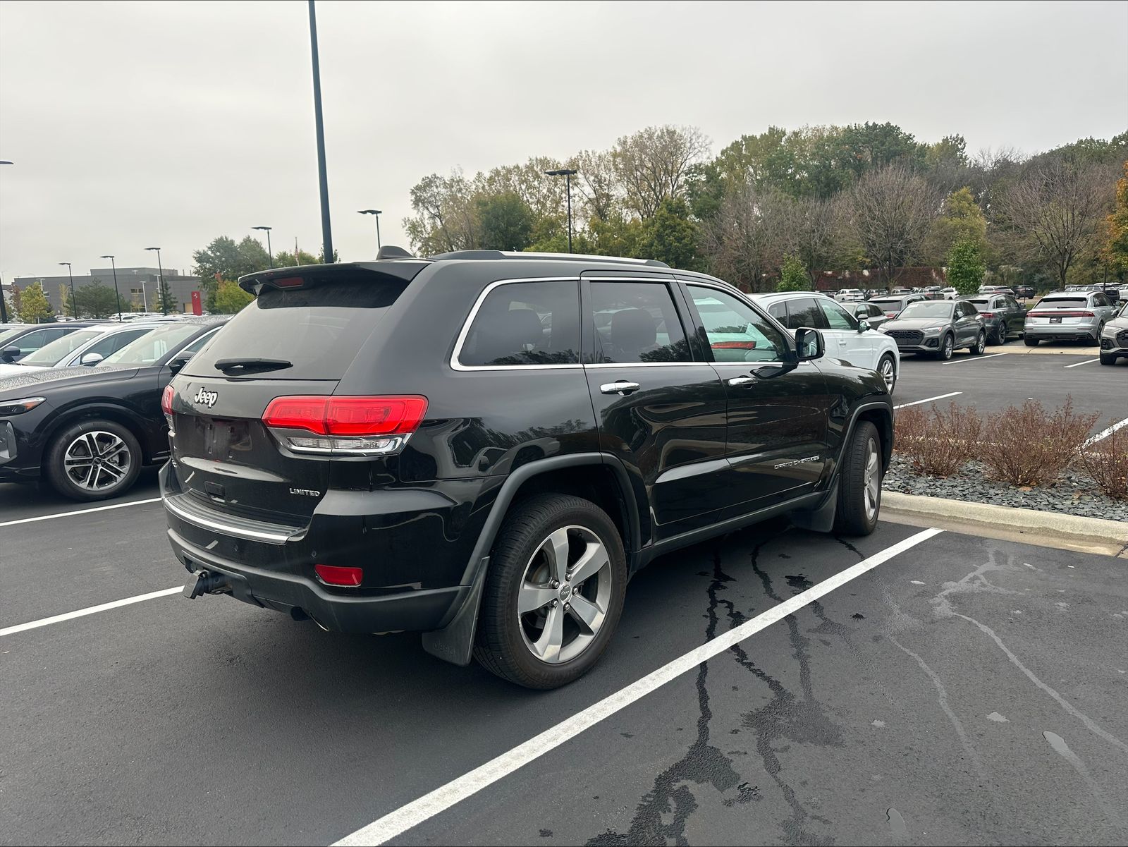 Thumbnail: 2015 Jeep Grand Cherokee - 4