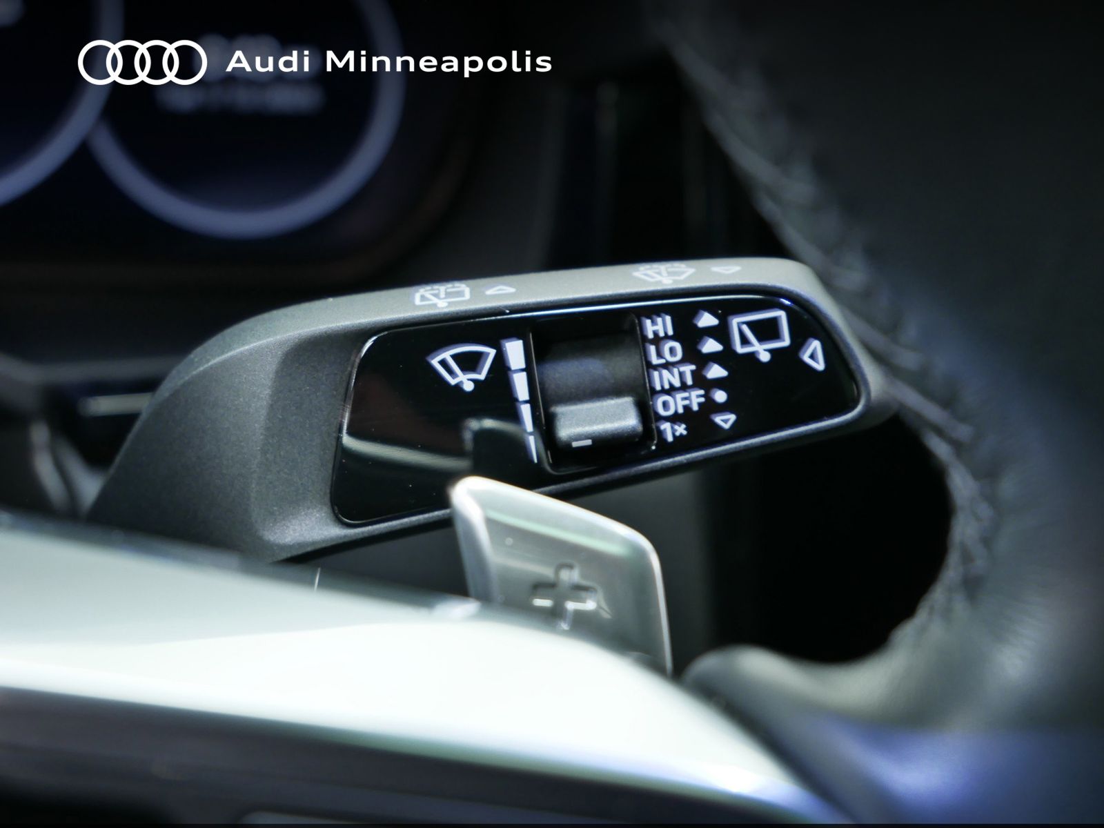 Thumbnail: 2022 Porsche Cayenne - 25