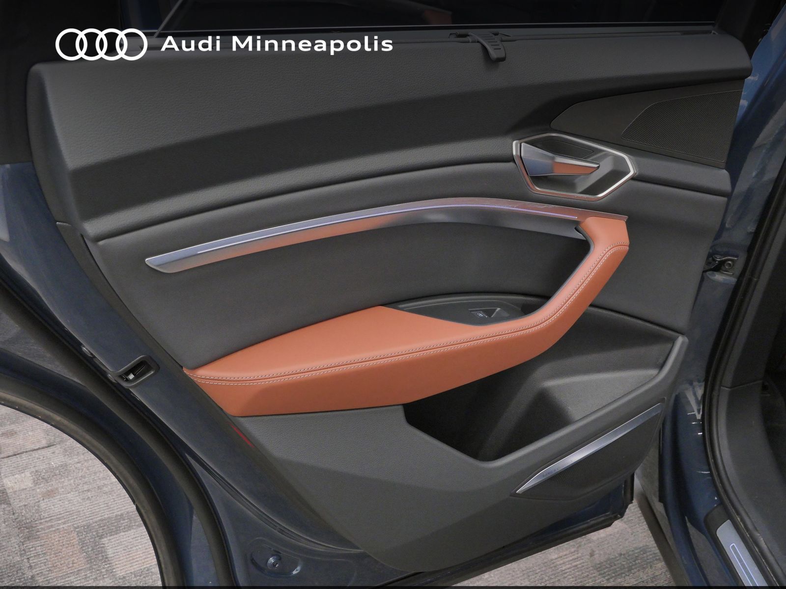 Thumbnail: 2024 Audi Q8 e-tron - 15